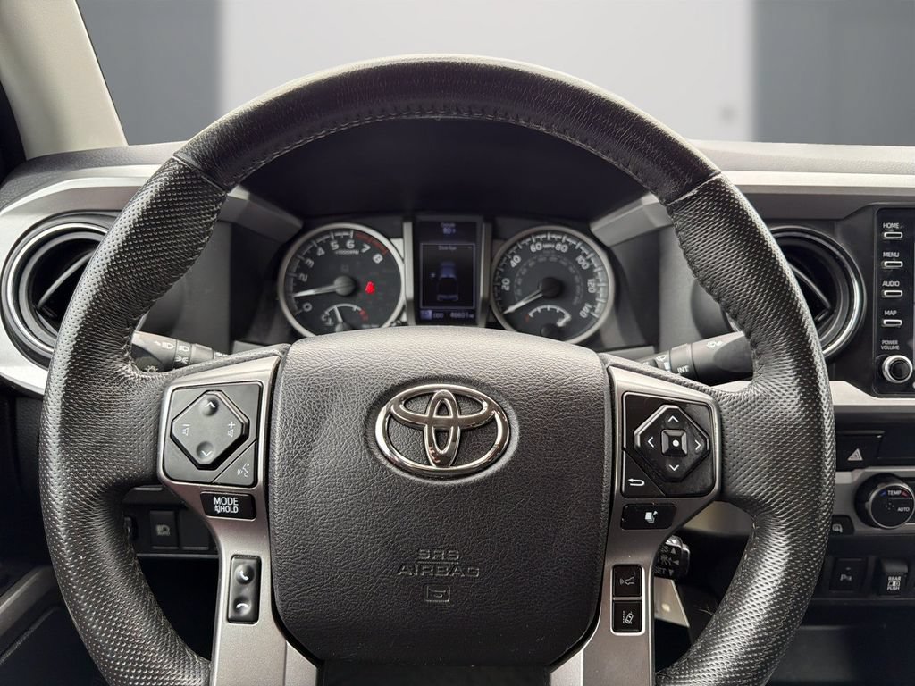 Used 2021 Toyota Tacoma SR5 AWD/4WD image 18