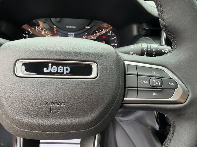New 2026 Jeep Compass Latitude AWD/4WD image 18