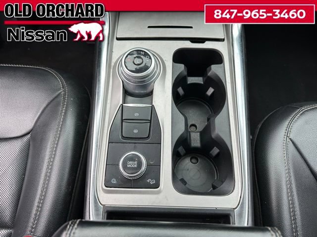 Used 2022 Ford Explorer Limited w/ Equipment Group 301A AWD/4WD image 16