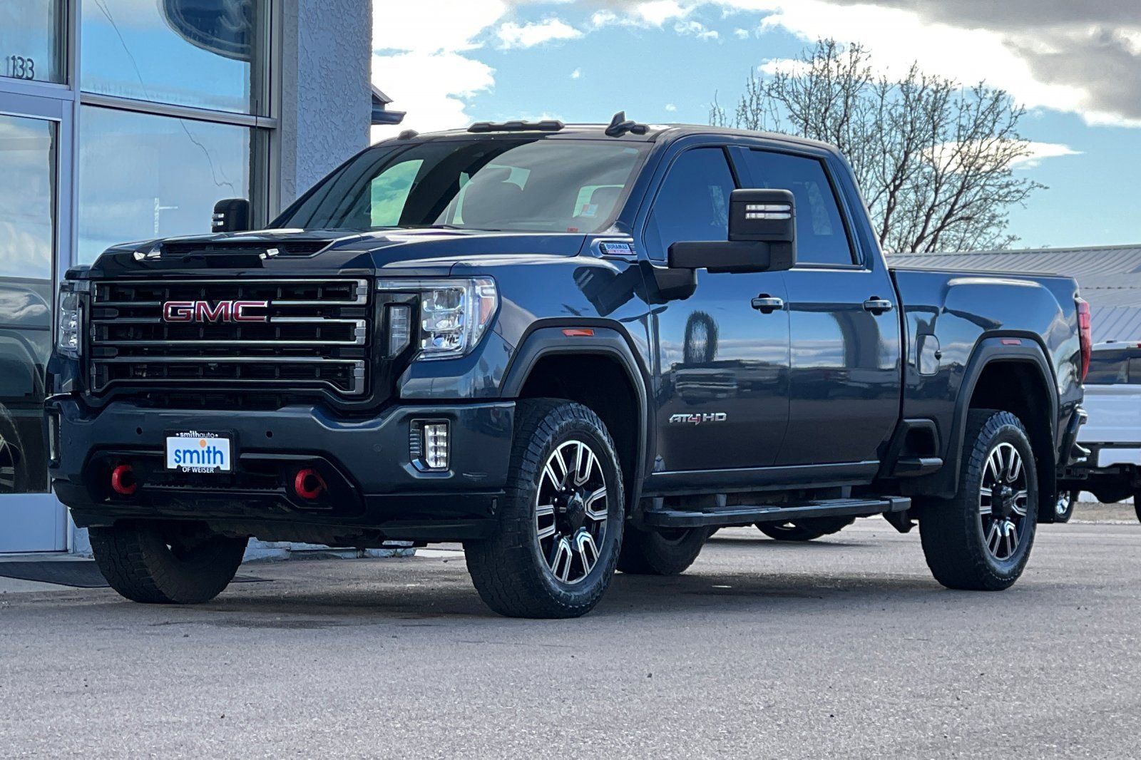 Used 2020 GMC Sierra 2500 AT4 w/ AT4 Premium Package image 8