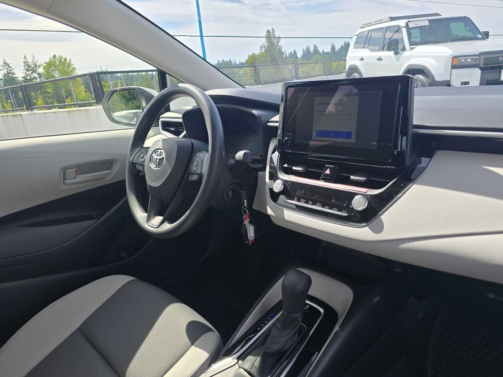 Used 2026 Toyota Corolla LE FWD image 10