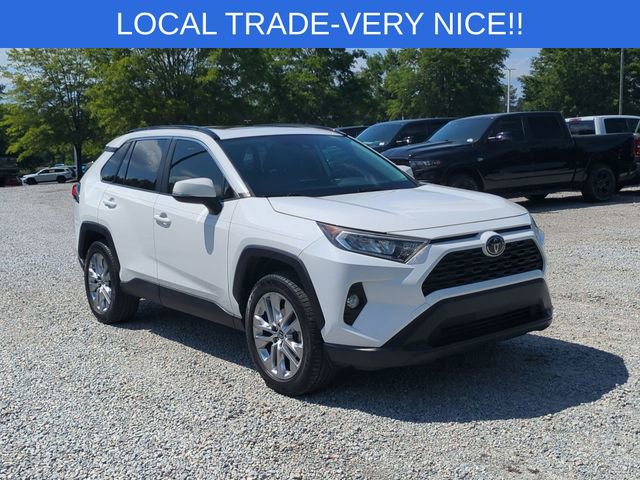 Used 2019 Toyota RAV4 XLE Premium w/ Cold Weather Package AWD/4WD image 7
