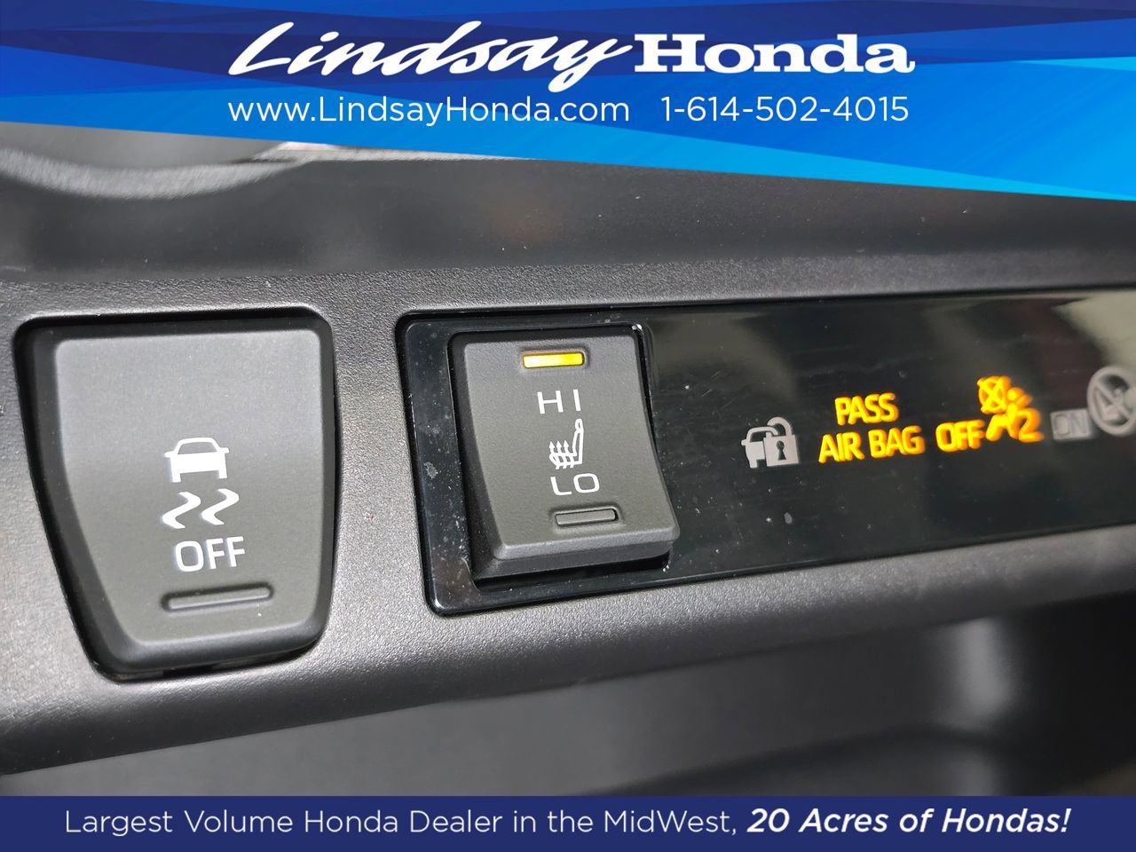 Used 2025 Toyota RAV4 XLE Premium w/ Weather Package AWD/4WD image 20