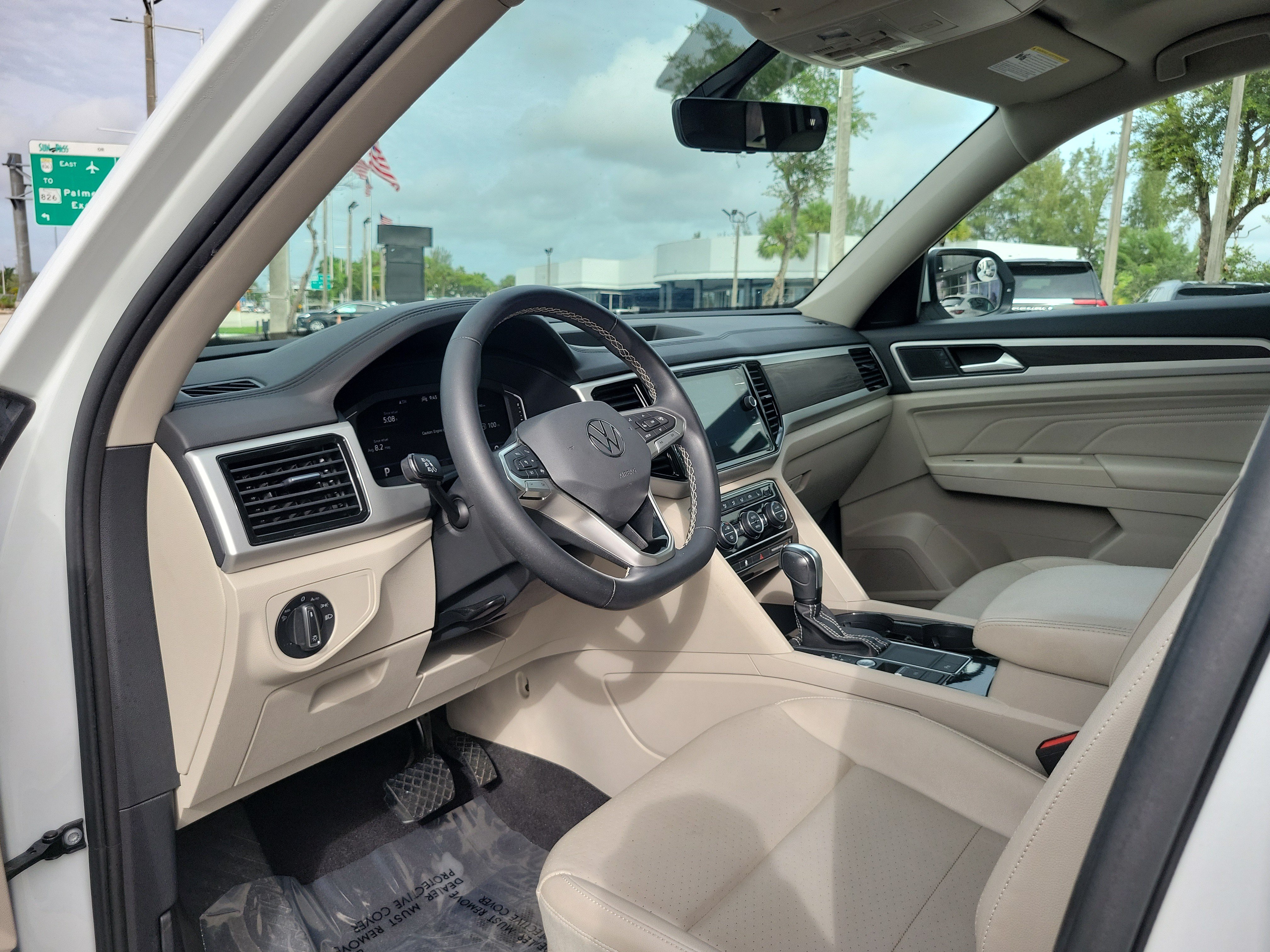 Used 2022 Volkswagen Atlas SE FWD image 9