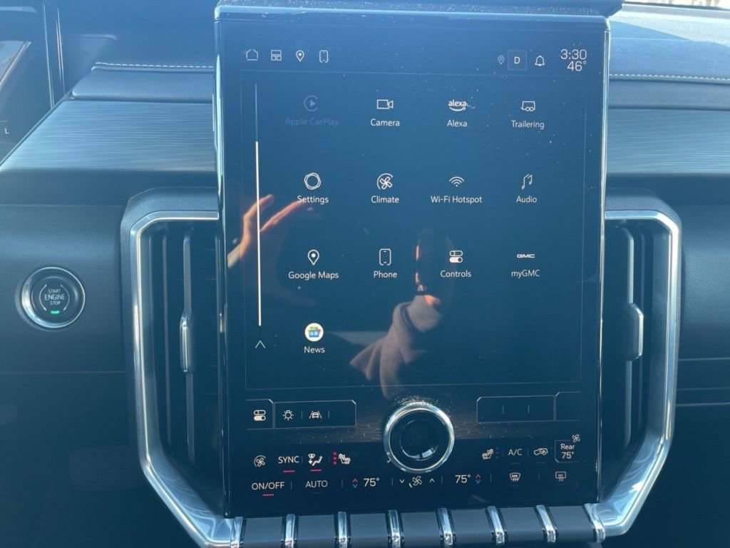 Used 2025 GMC Acadia Elevation AWD/4WD image 19