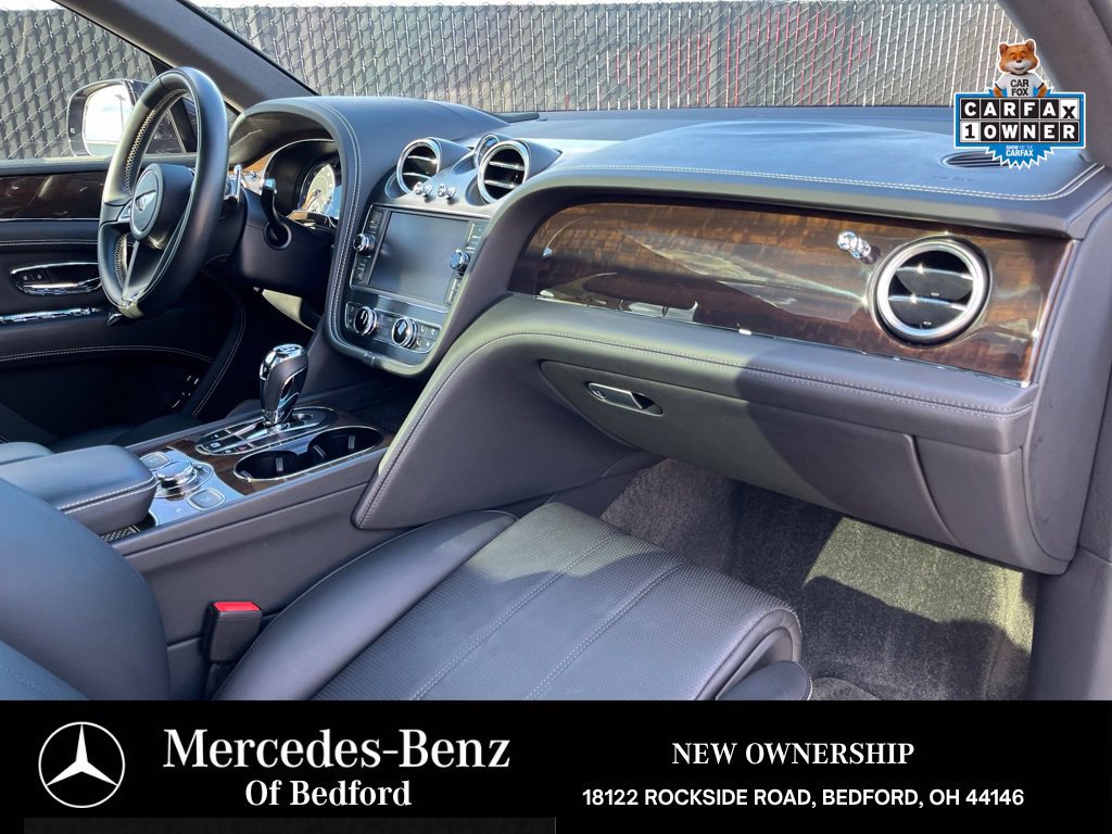 Used 2019 Bentley Bentayga AWD/4WD image 21