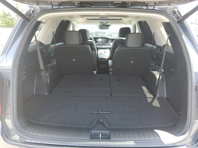 Used 2021 Hyundai Palisade Limited w/ Winter Package AWD/4WD image 8