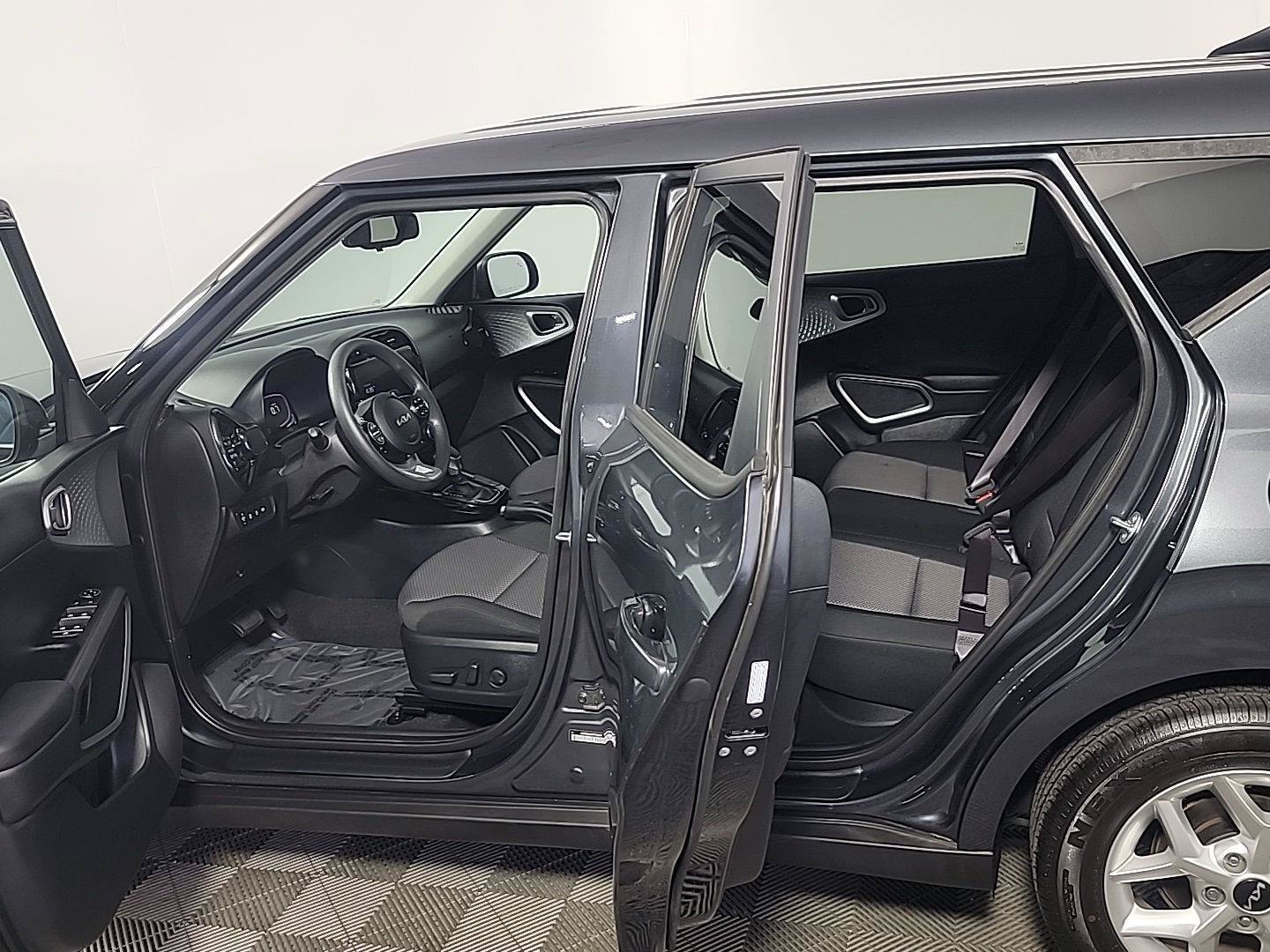 Certified 2024 Kia Soul S FWD image 16