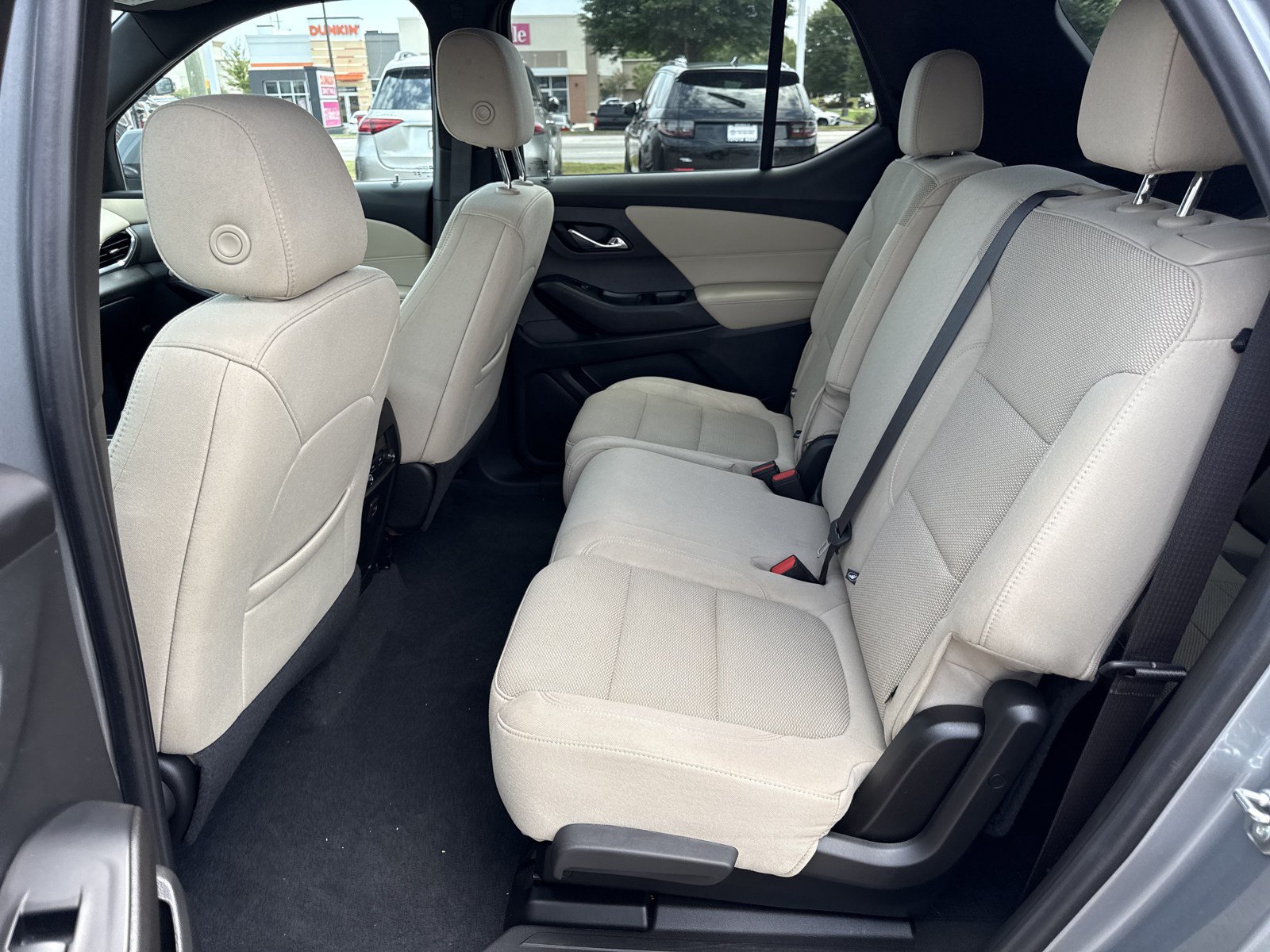 Used 2023 Chevrolet Traverse LS w/ Safety Package FWD image 13