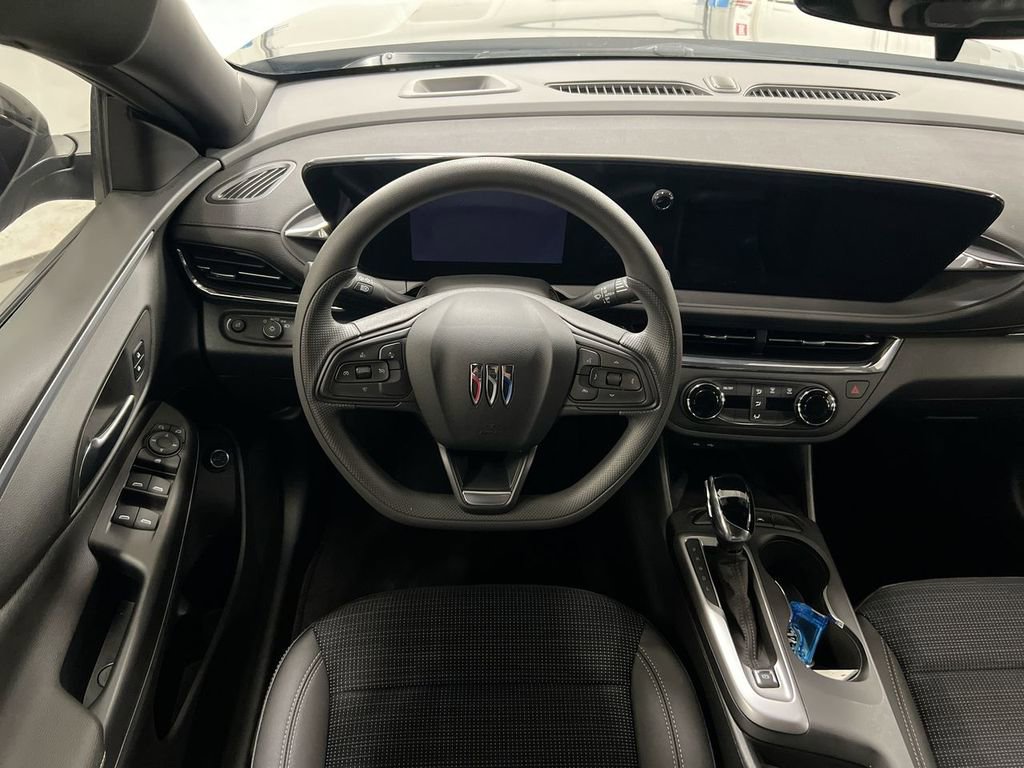 Certified 2025 Buick Envista Preferred w/ Convenience II Package image 11
