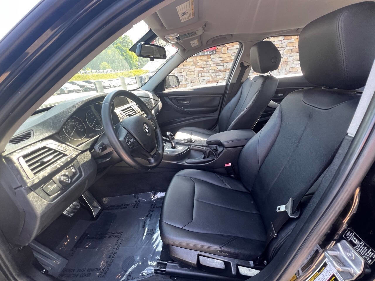 Used 2014 BMW 320i Sedan RWD image 16