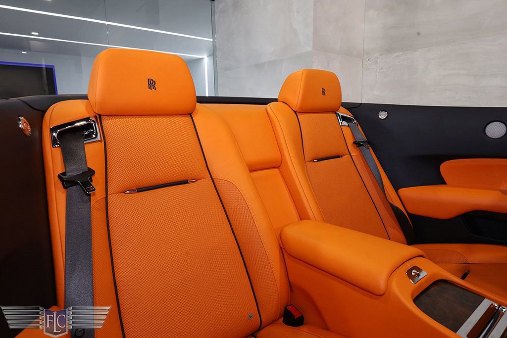 Used 2017 Rolls-Royce Dawn image 24