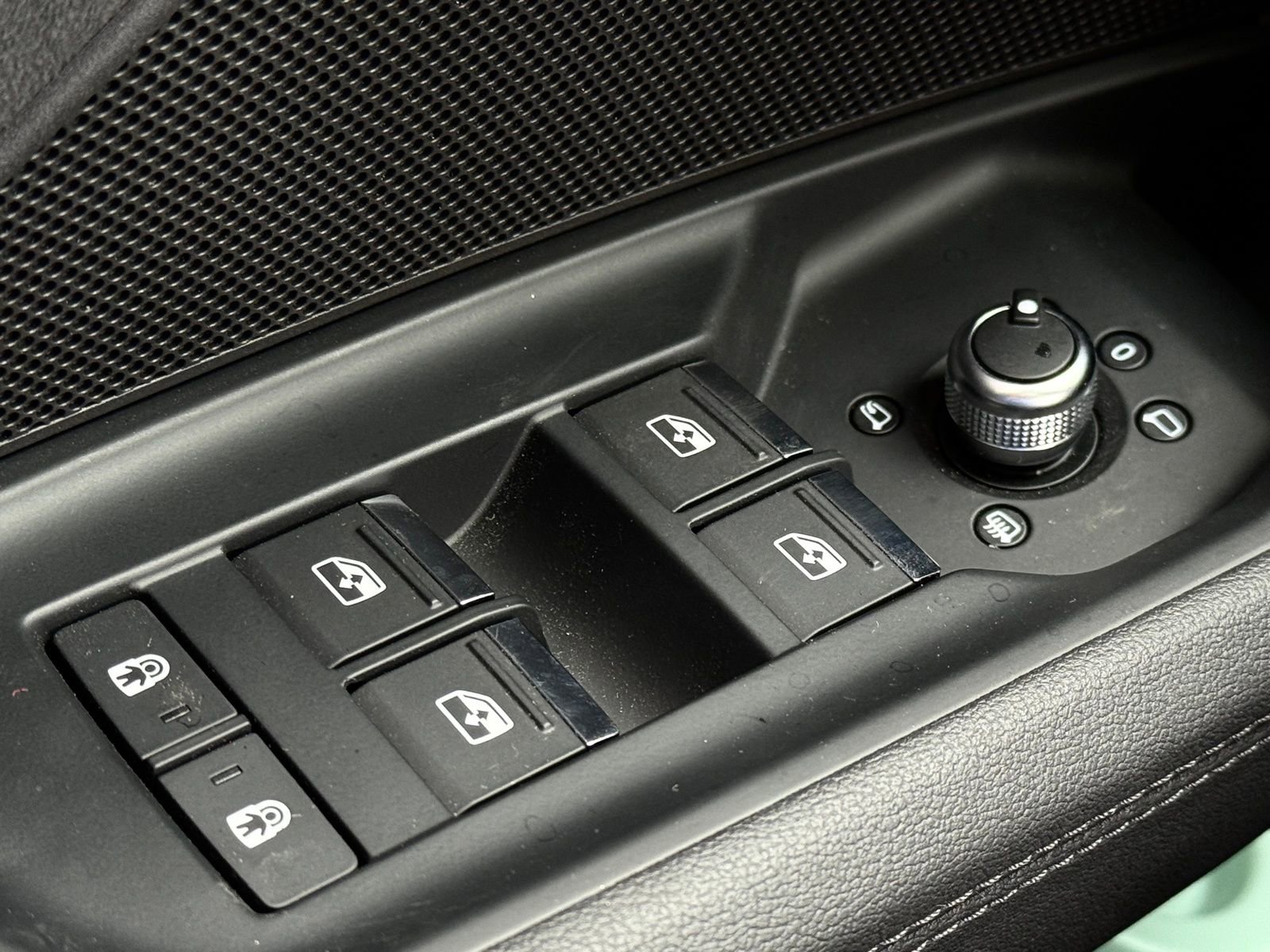 Used 2024 Audi RS 3 image 32