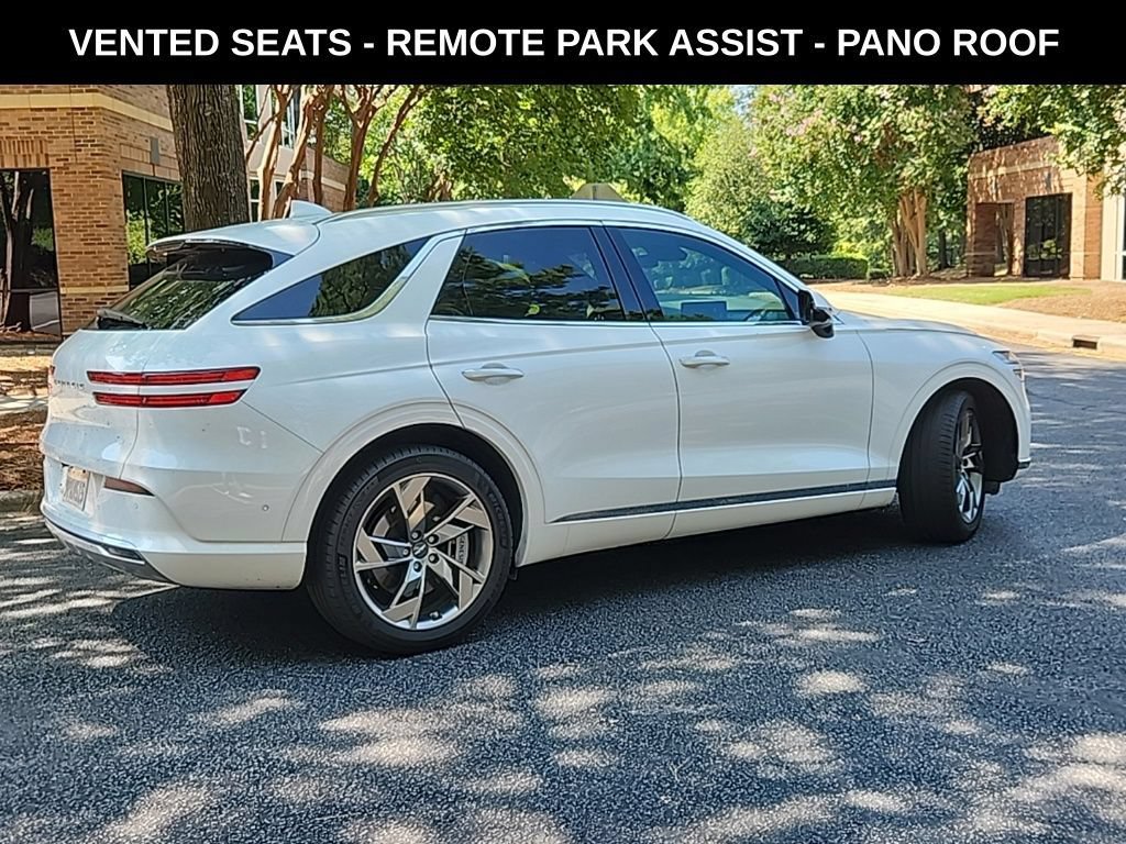 Used 2025 Genesis Electrified GV70 AWD/4WD image 2