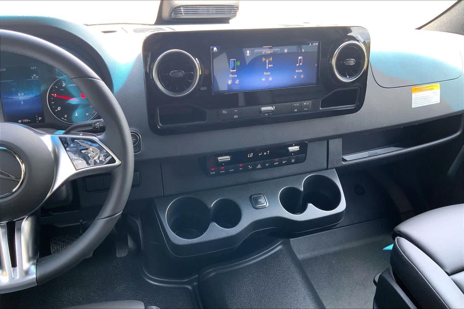 New 2026 Mercedes-Benz Sprinter 2500 image 23