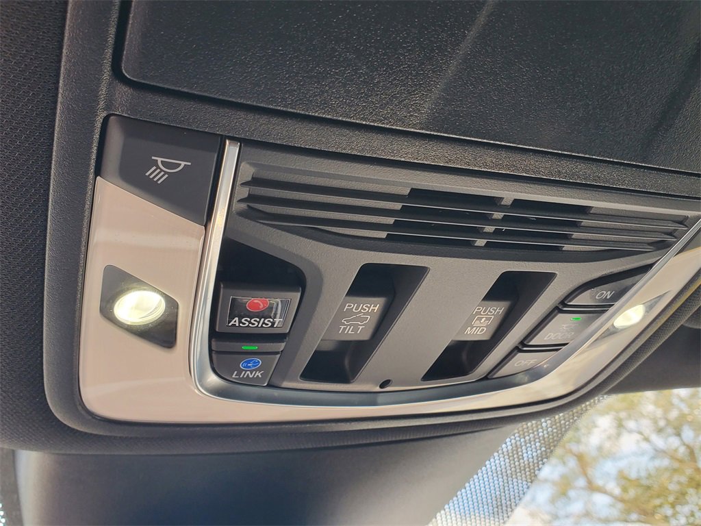 Used 2023 Acura MDX A-Spec image 35