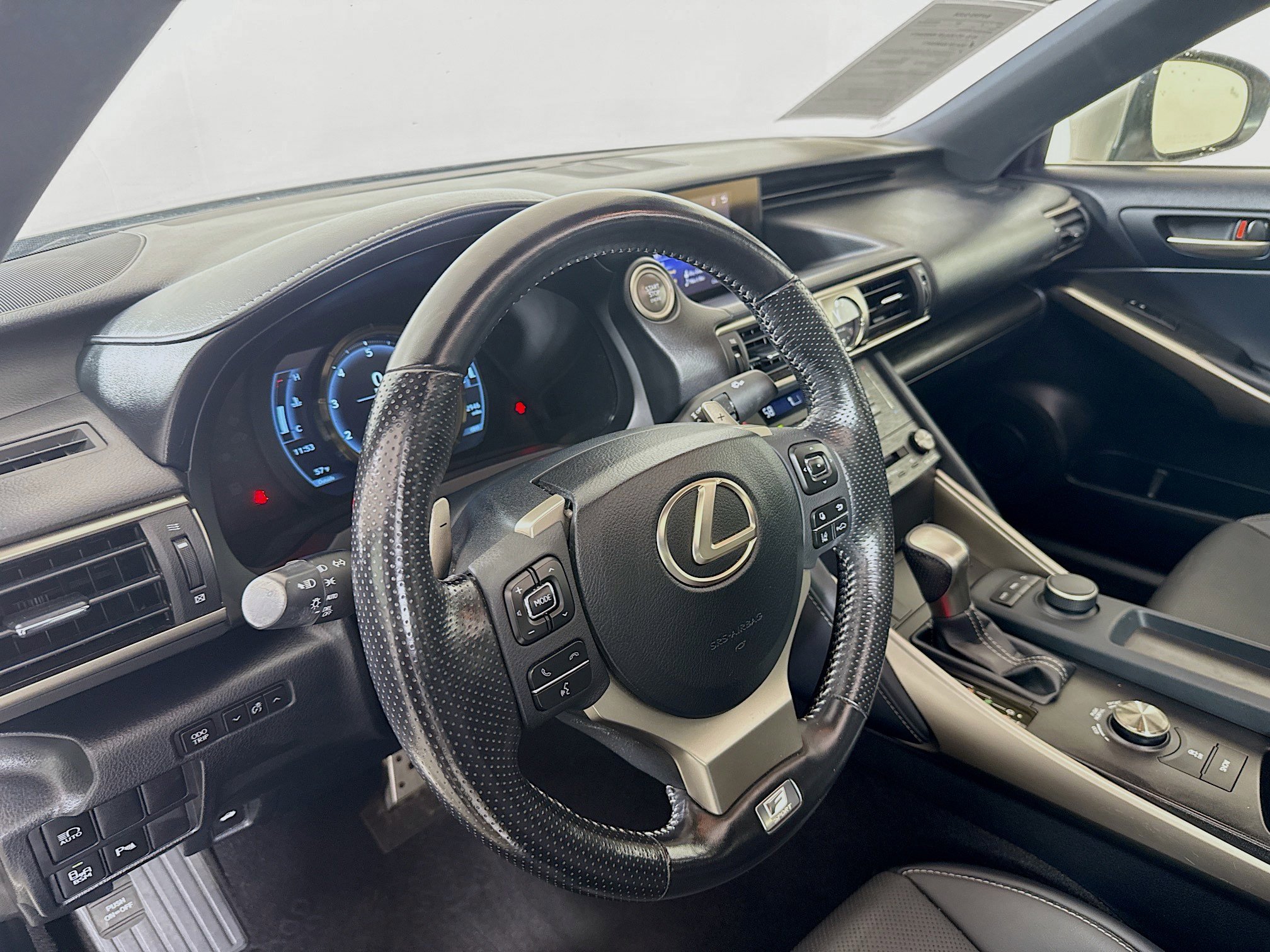 Used 2020 Lexus IS 300 F Sport w/ F Sport Package AWD/4WD image 9