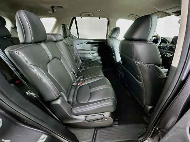 Certified 2026 Honda Pilot EX-L image 9