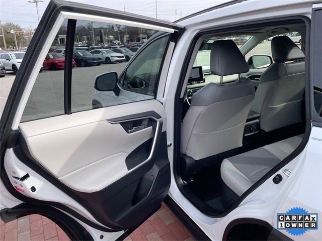 Used 2023 Toyota RAV4 XLE Premium image 27