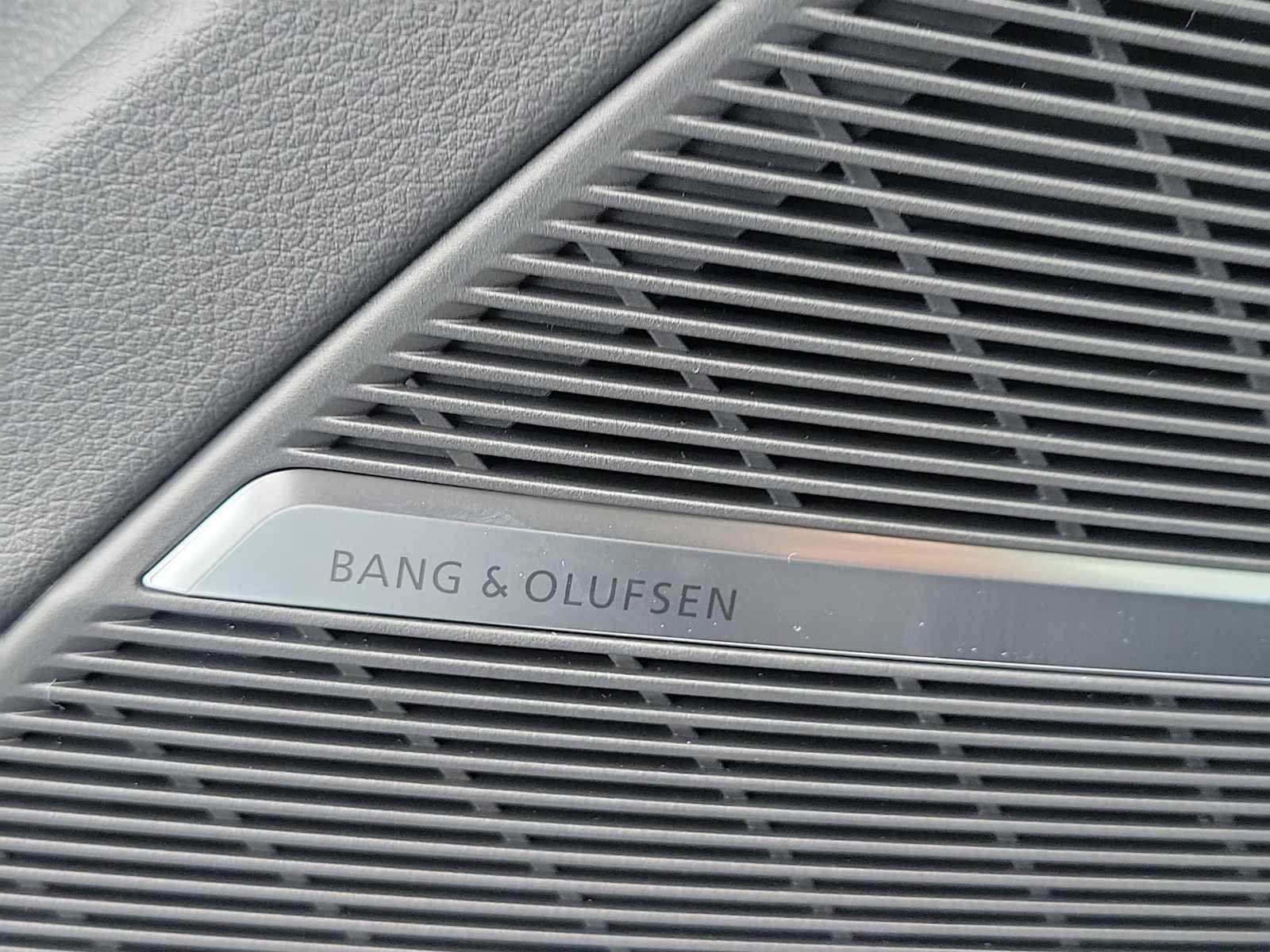 New 2026 Audi SQ8 Prestige AWD/4WD image 30