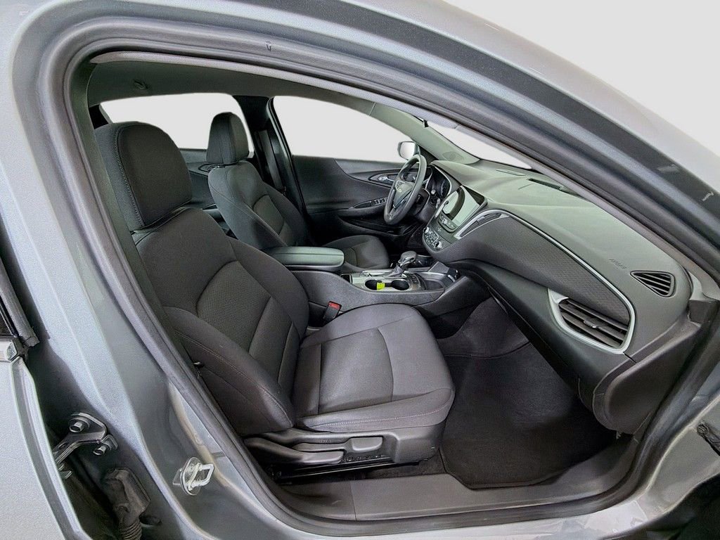 Used 2024 Chevrolet Malibu LT image 19