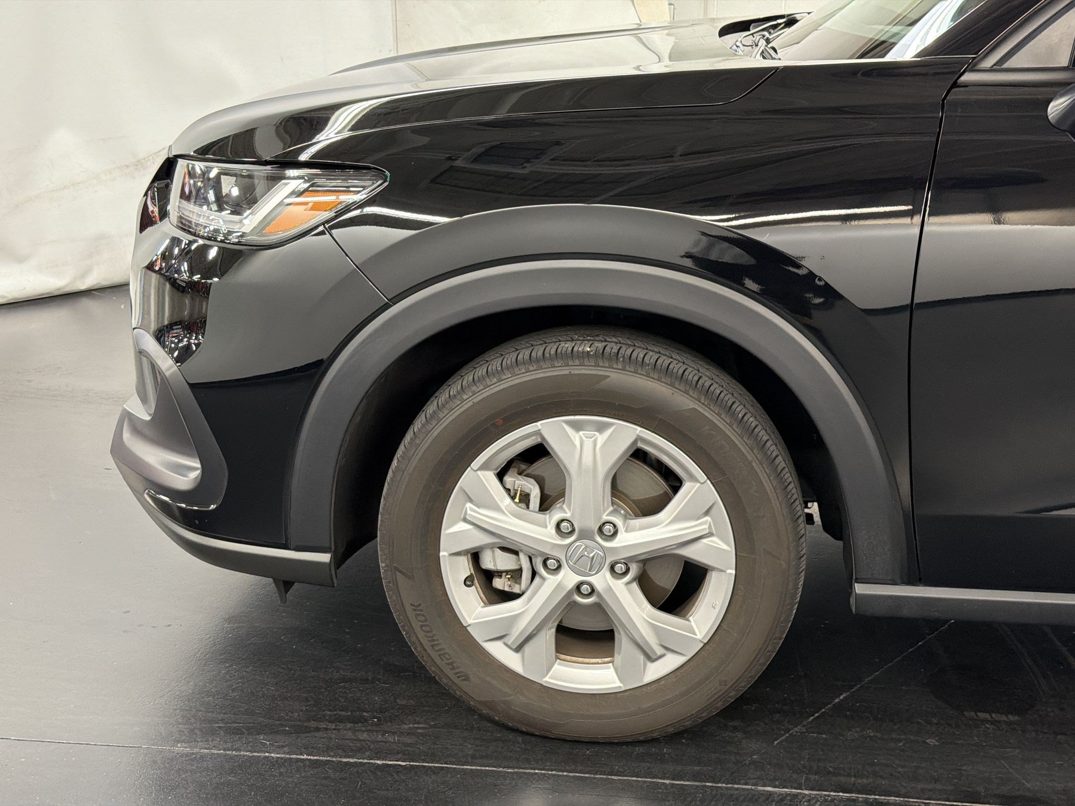 Certified 2025 Honda HR-V LX image 13