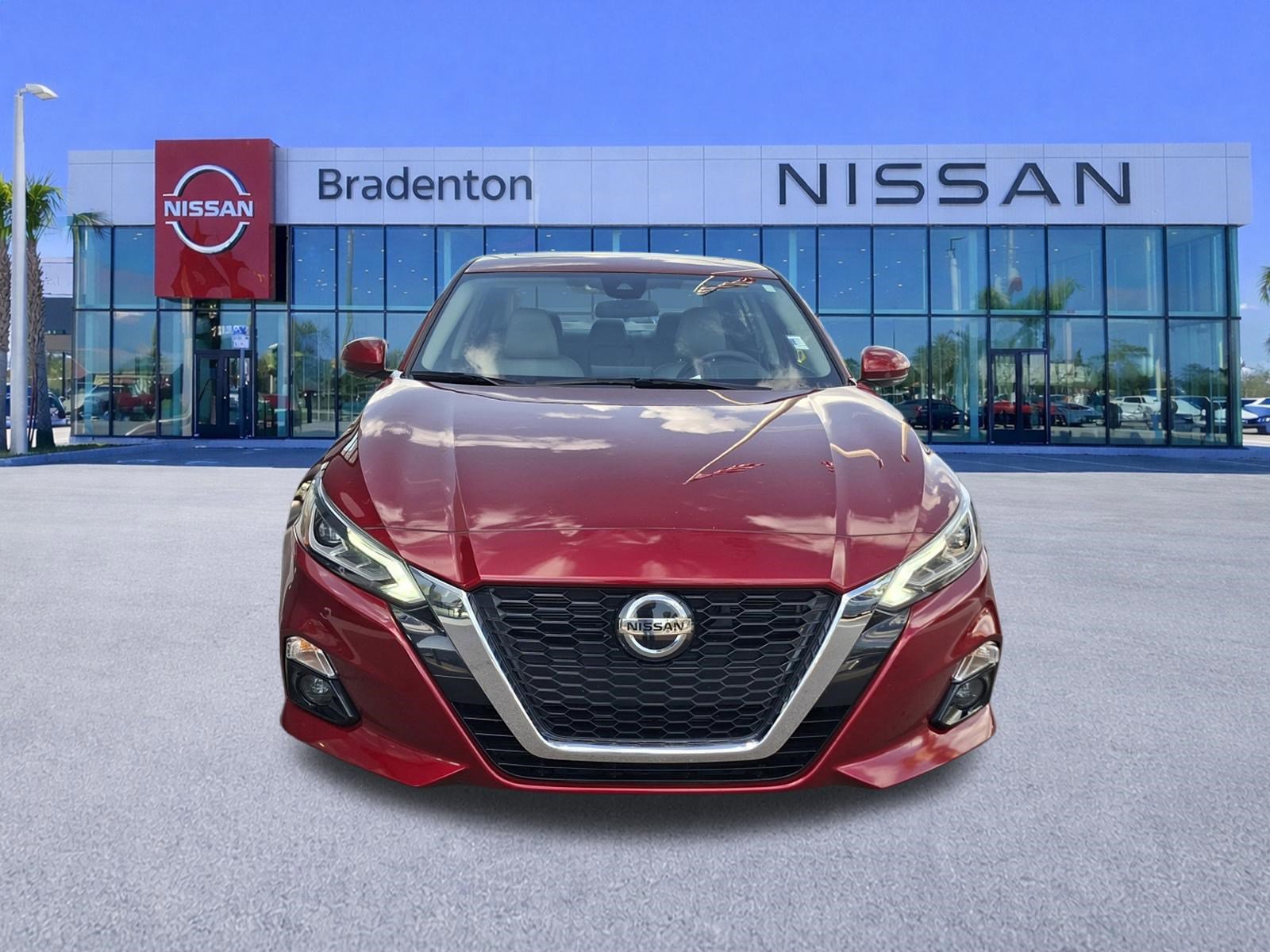 Used 2022 Nissan Altima 2.5 SL image 2