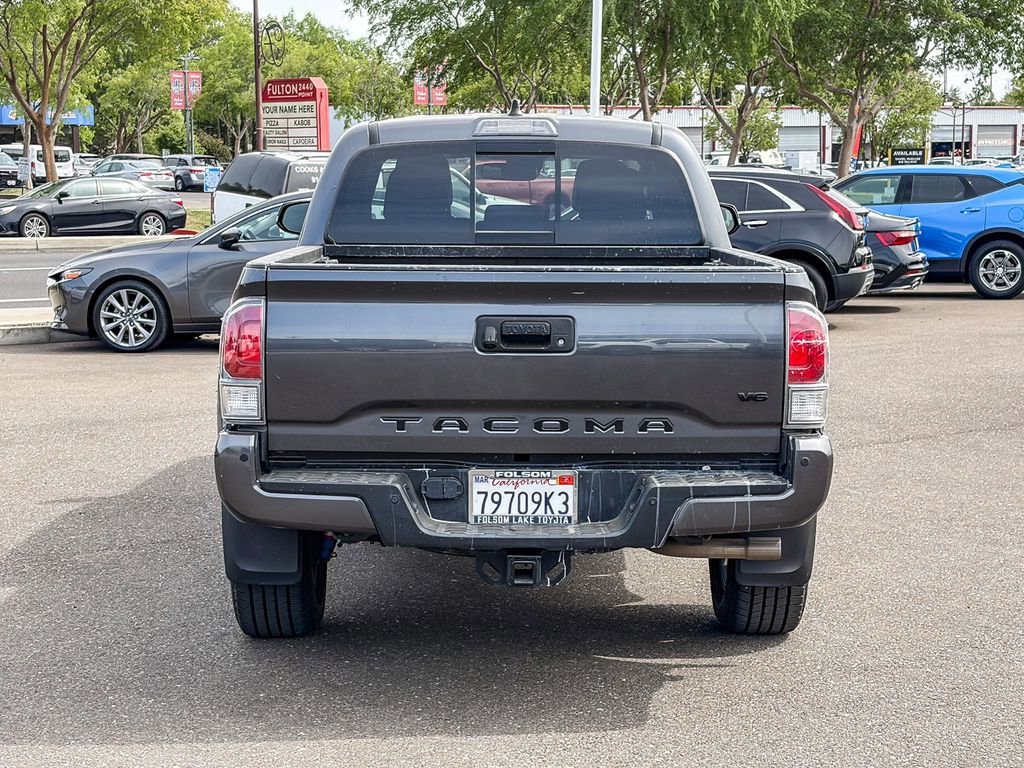 Used 2022 Toyota Tacoma TRD Sport w/ TRD Premium Sport Package image 3