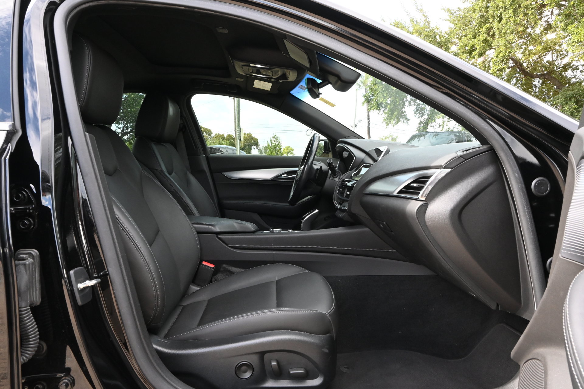 Certified 2023 Cadillac CT5 Luxury w/ Sun And Sound Package RWD image 24