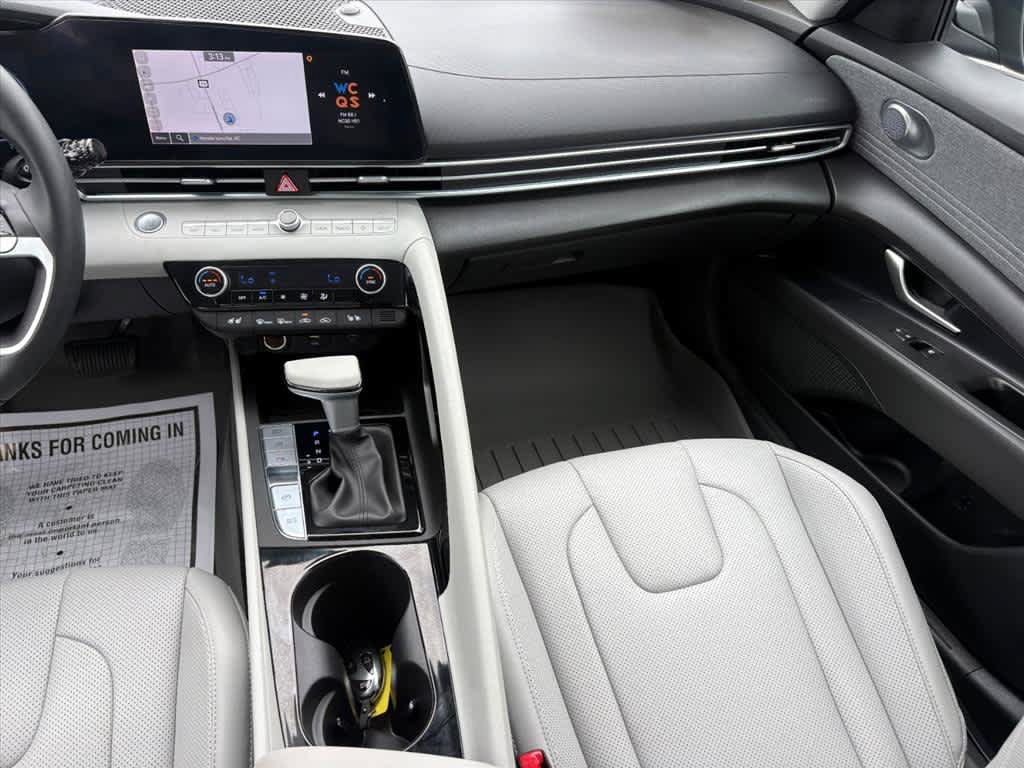 Used 2024 Hyundai Elantra Limited FWD image 5