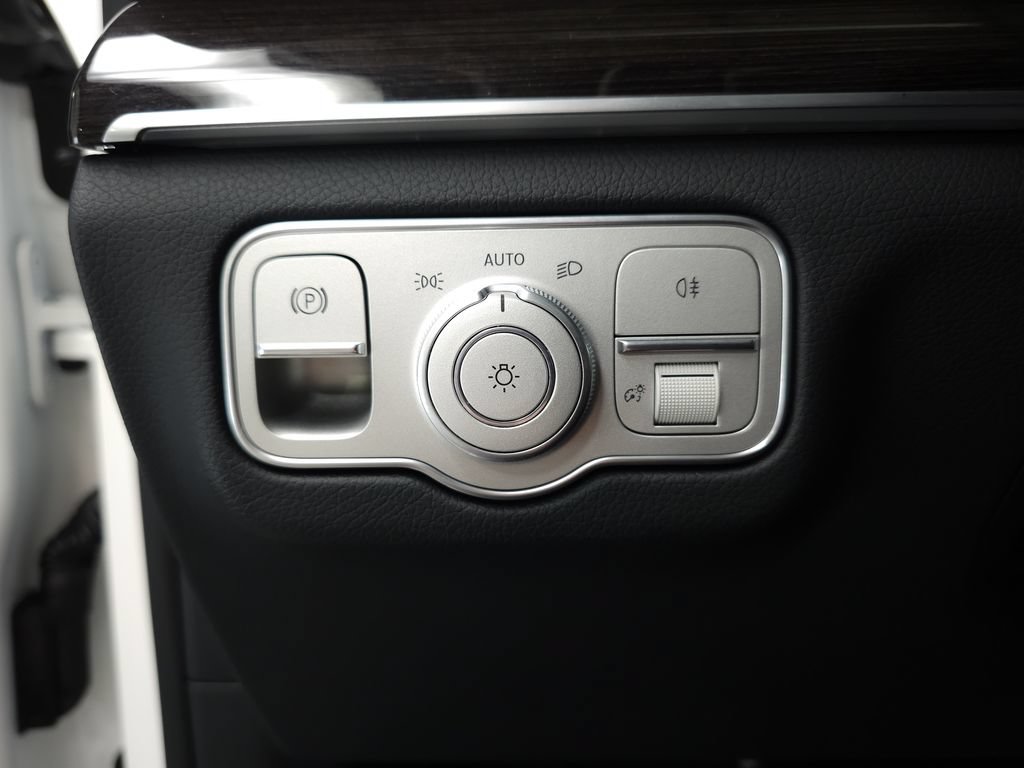 Certified 2026 Mercedes-Benz GLE 350 4MATIC image 9