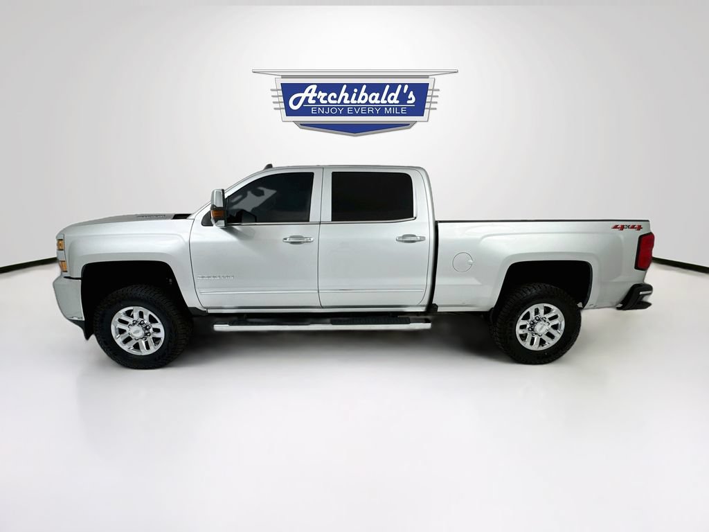 Used 2019 Chevrolet Silverado 3500 LTZ AWD/4WD image 5