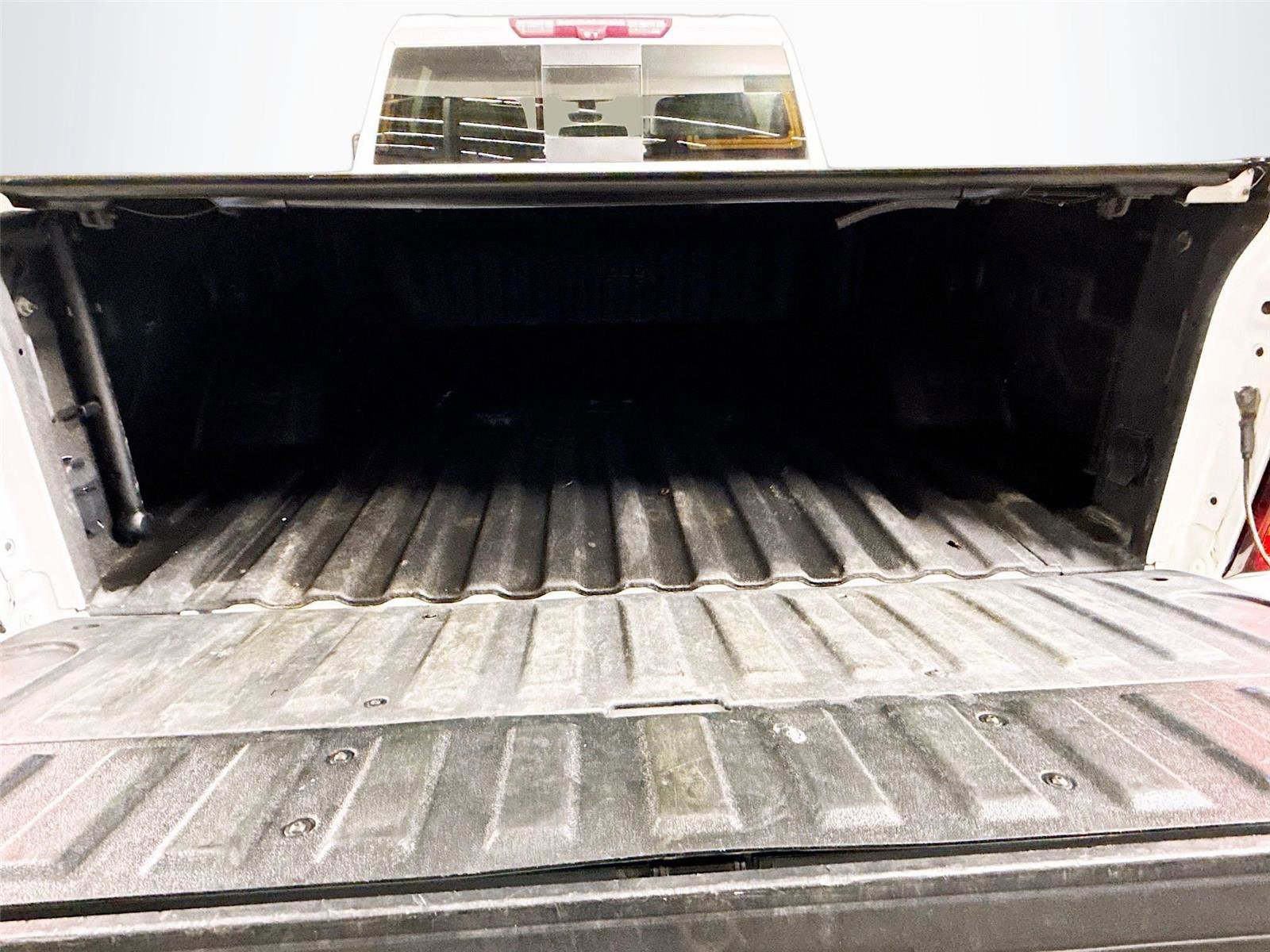 Used 2020 GMC Sierra 3500 AT4 w/ AT4 Premium Package image 21