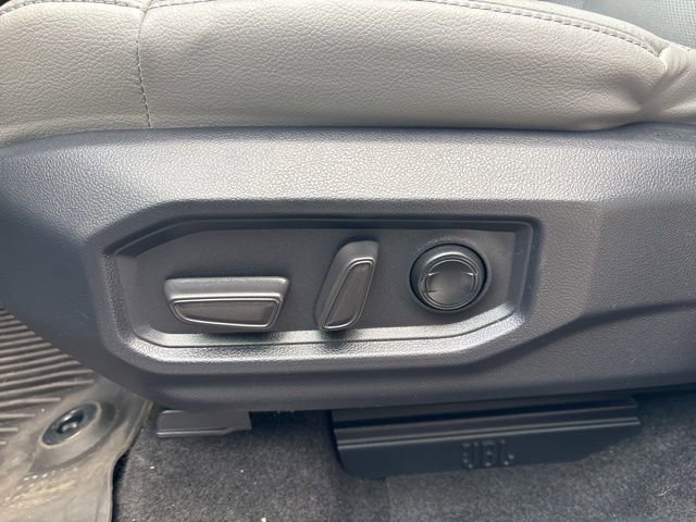 Used 2025 Toyota Tundra Limited image 11