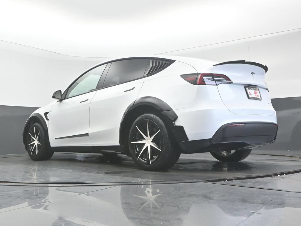 Used 2023 Tesla Model Y Long Range AWD/4WD image 11