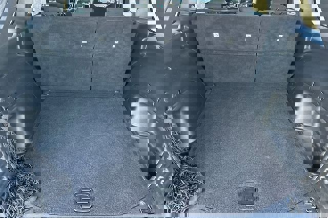 Used 2021 Jeep Grand Cherokee Laredo image 17