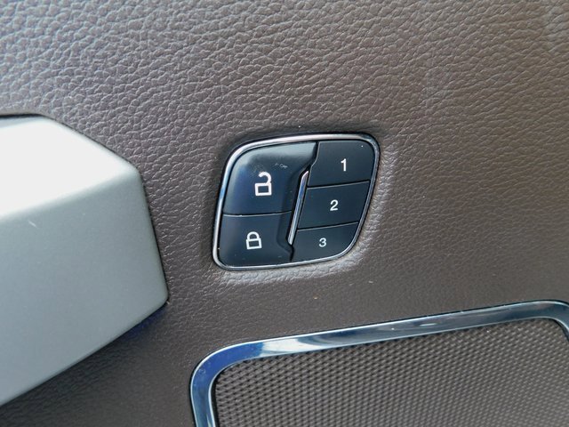 Used 2019 Ford F350 King Ranch image 29