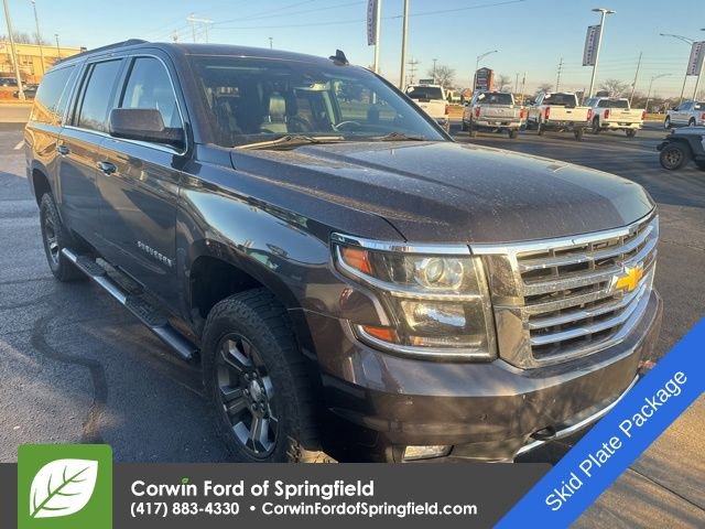 Used 2018 Chevrolet Suburban LT image 2