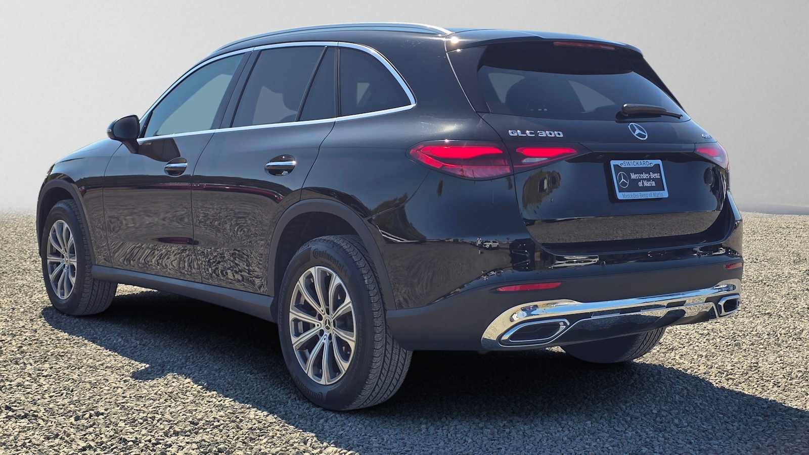 Used 2025 Mercedes-Benz GLC 300 4MATIC image 6