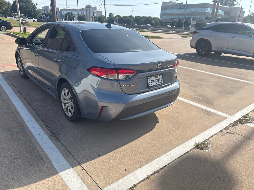 Used 2020 Toyota Corolla LE FWD image 10