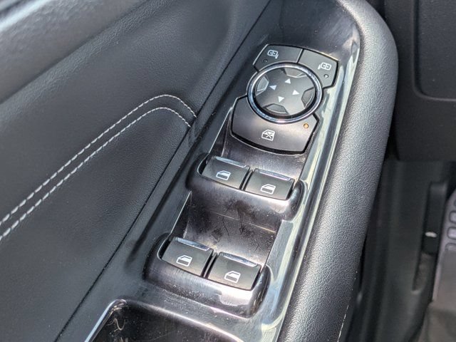 Used 2019 Ford Edge Titanium w/ Cold Weather Package AWD/4WD image 21