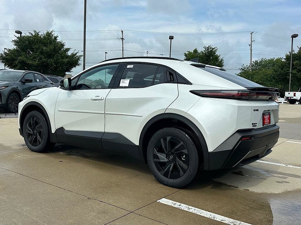 New 2026 Toyota C-HR AWD/4WD image 3