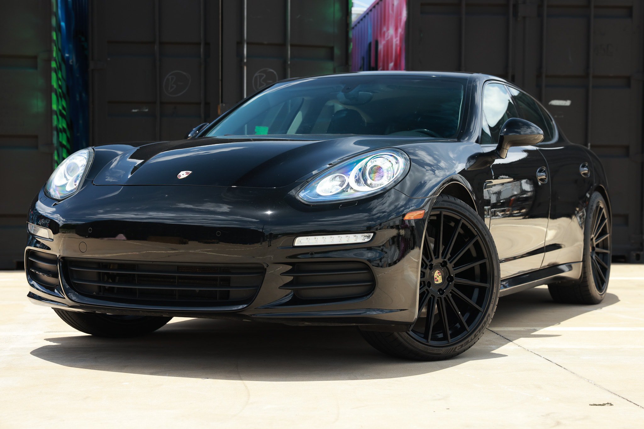 Used 2014 Porsche Panamera RWD image 1
