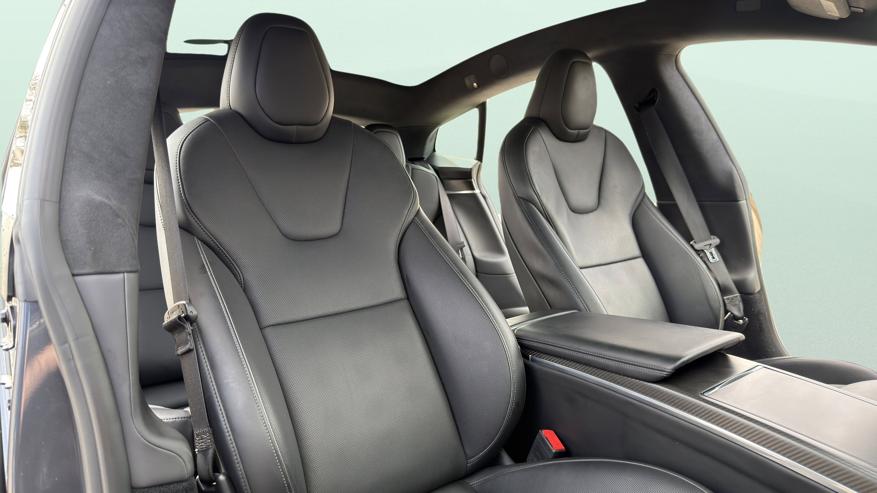 Used 2022 Tesla Model S Plaid image 46