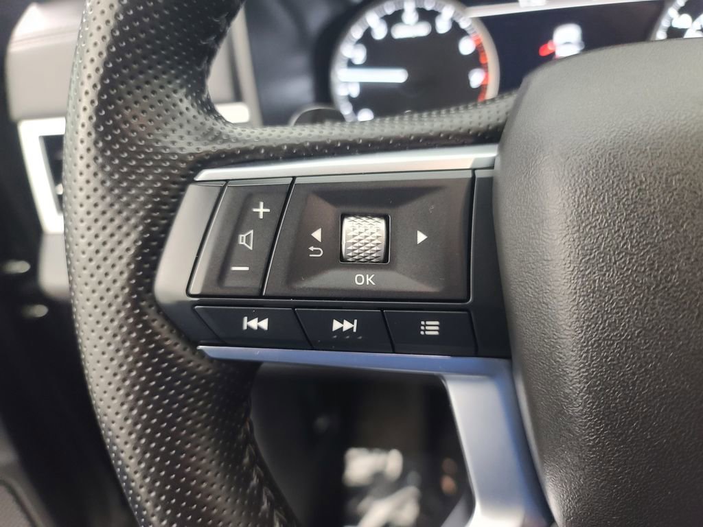 Used 2025 Mitsubishi Outlander SE AWD/4WD image 28