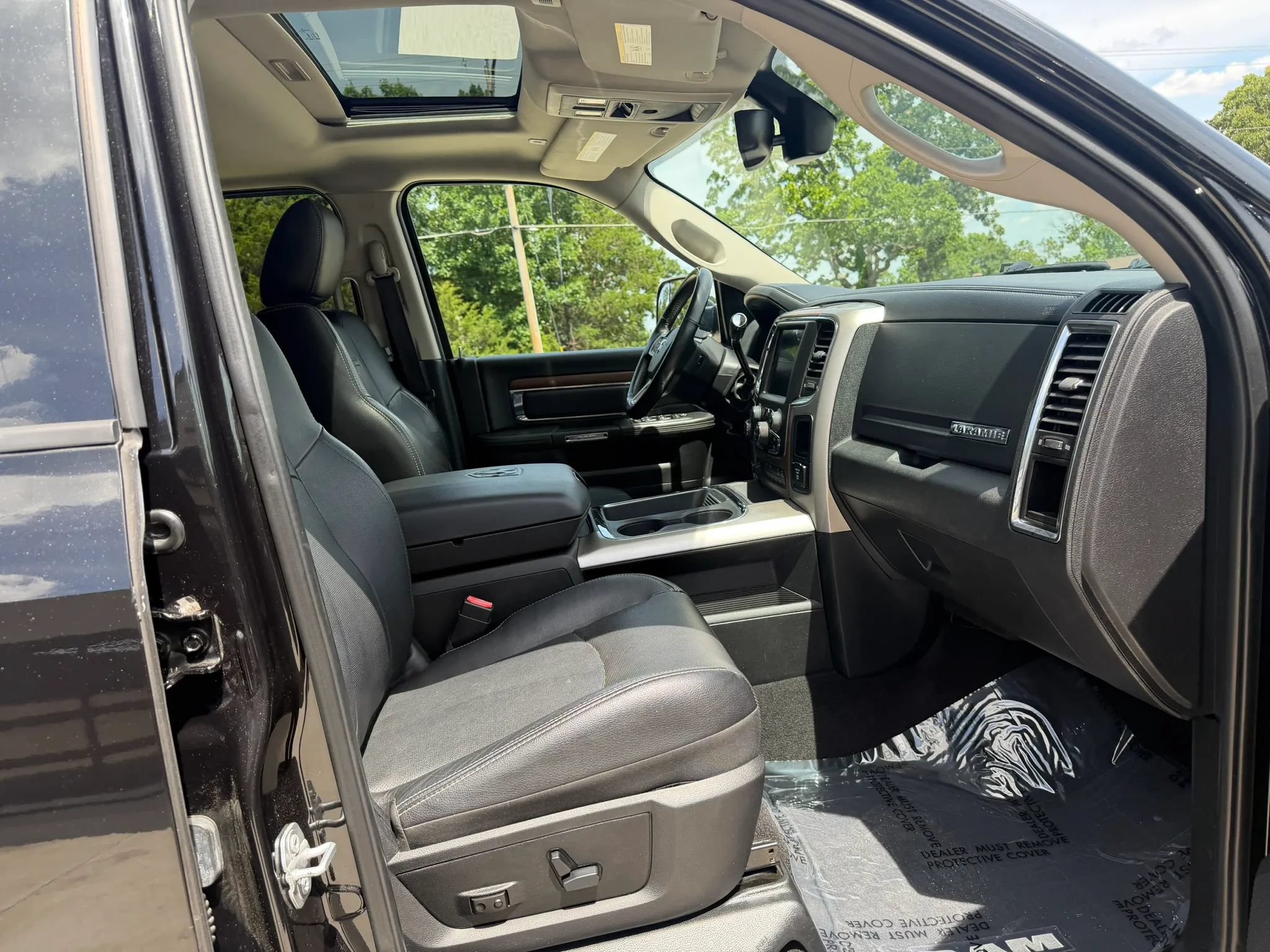 Used 2017 RAM 2500 Laramie w/ Snow Chief Group AWD/4WD image 48