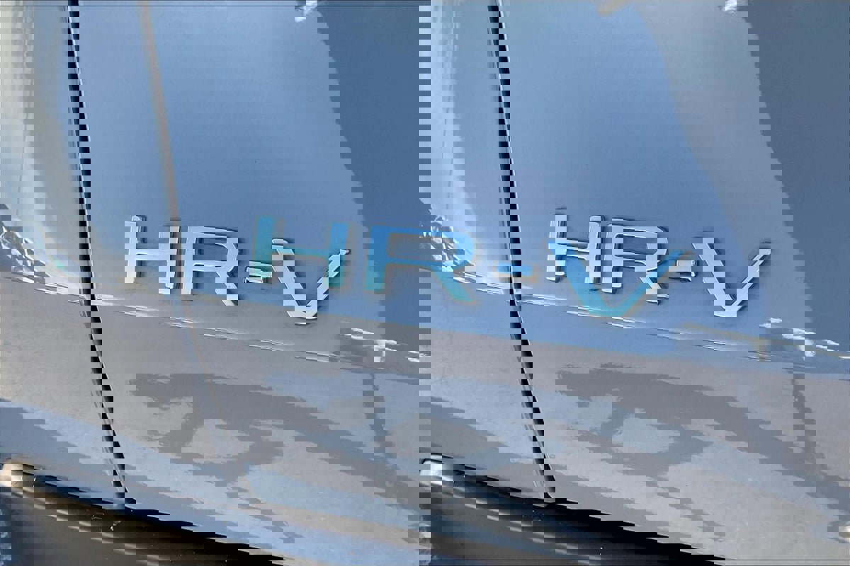 Used 2024 Honda HR-V Sport image 8