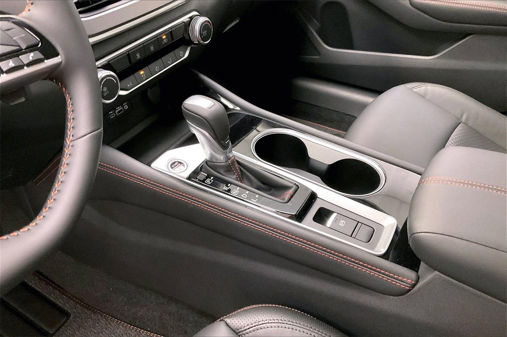 New 2025 Nissan Altima 2.5 SR image 8