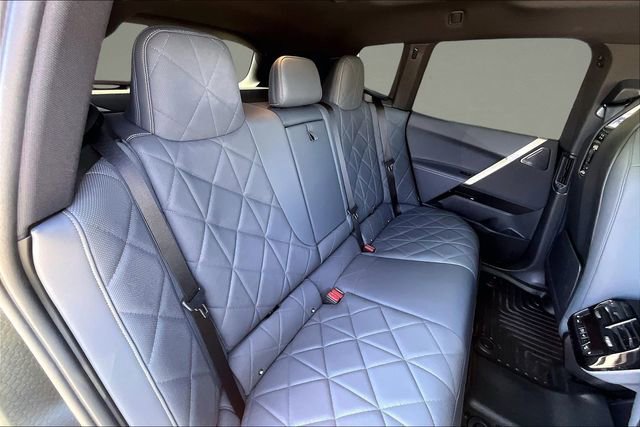 Used 2023 BMW iX M60 w/ Executive Package image 26