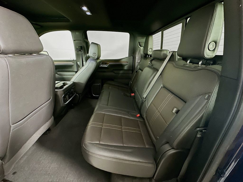 Used 2022 Chevrolet Silverado 1500 High Country w/ High Country Premium Package image 33